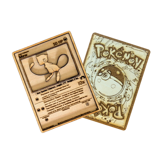 Carta Pokémon Mew Multistrato in Legno con Incisione Laser 🌀✨