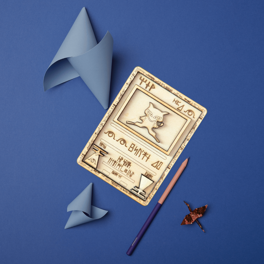 Mew Antico in Legno: la Carta Pokémon con Incisione Laser Multistrato ✨⚡️
