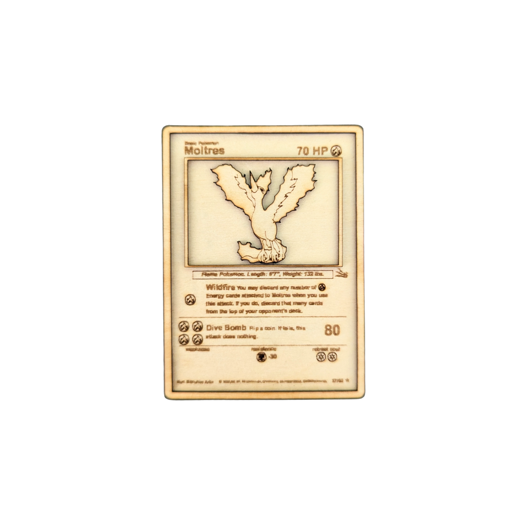 Moltres in Legno: Carta Pokémon Leggendaria Multistrato con Incisione Laser 🔥