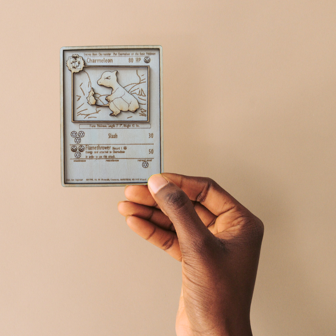 Charmeleon in Legno: Carta Pokémon Multistrato con Incisione Laser Fiammante 🔥
